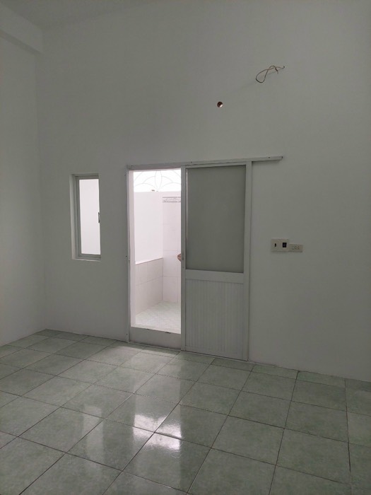 Nhà tân phú ,vừa mới sơn sửa ,đẹp và mới